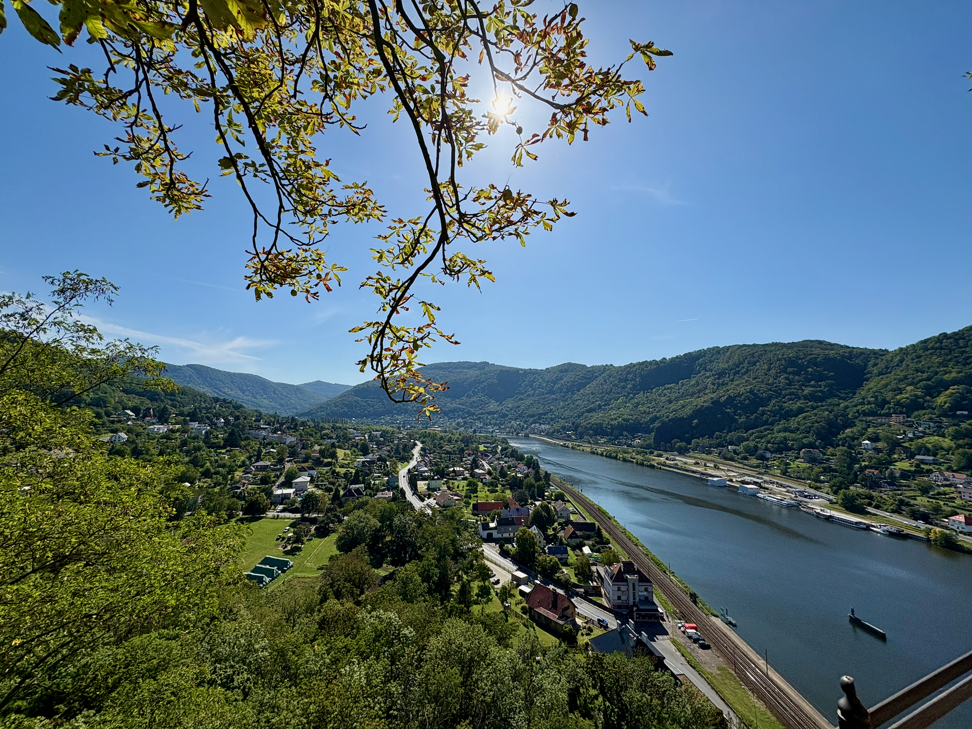 Die Elbe von der Burg Schreckenstein aus